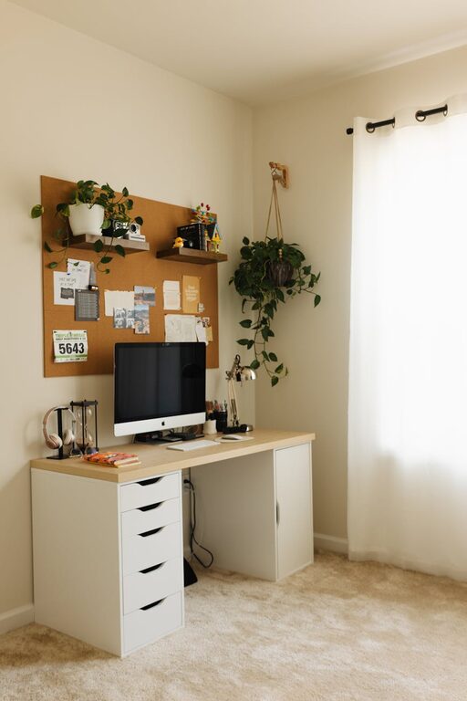 Tips for Creating a Cozy and Functional Home Office Space